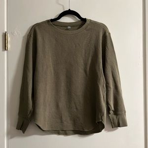 Women’s Uniqlo Longsleeve Thermal Top Small